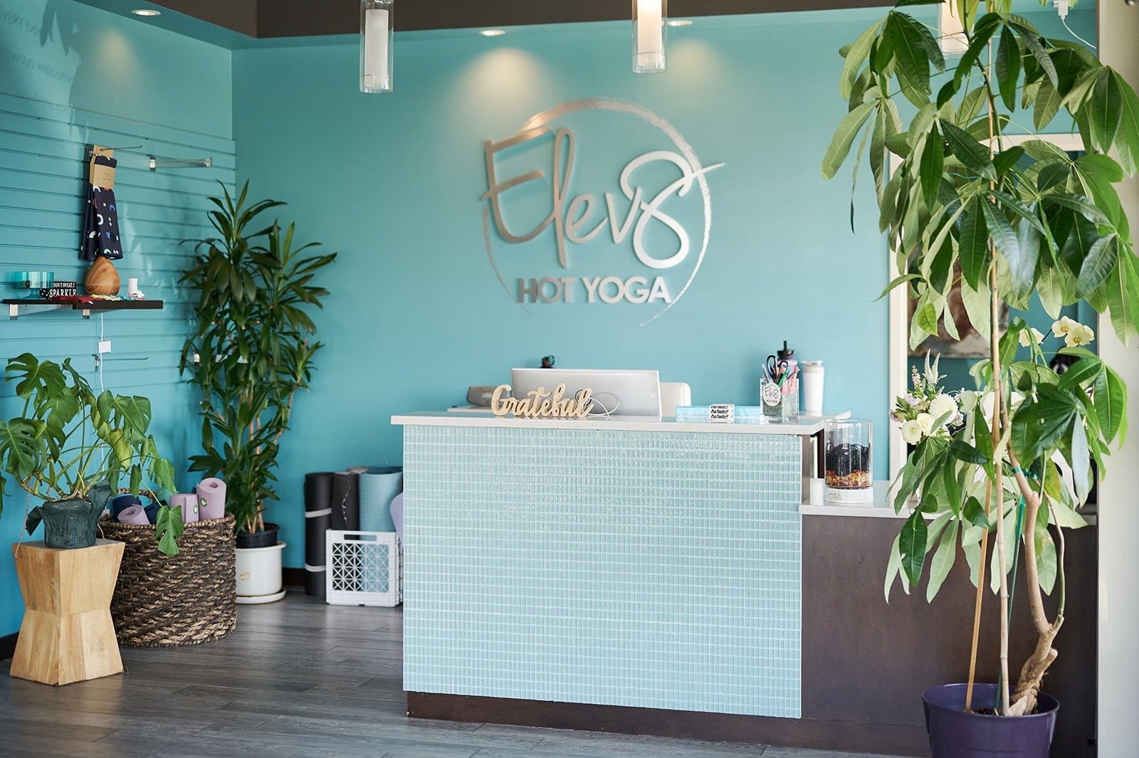 Elev8 welcoming lobby and front desk